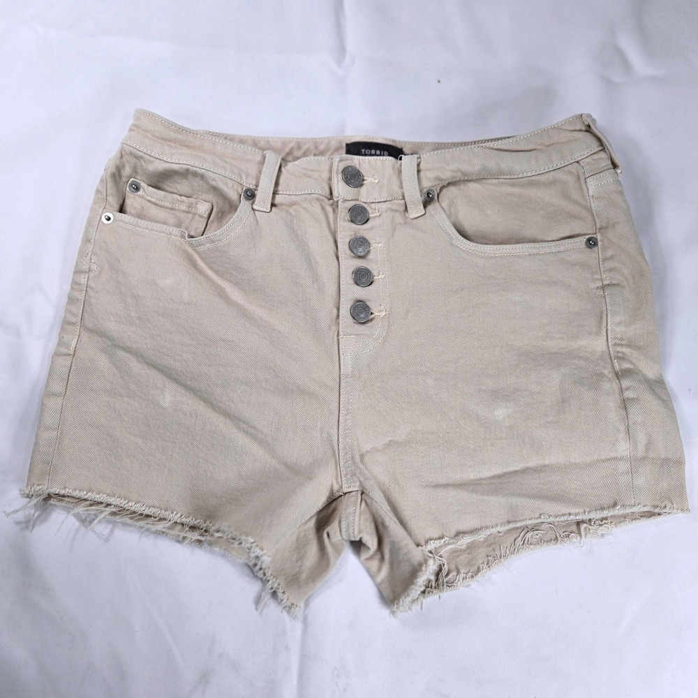 Torrid Denim Shorts High Rise Button Fly Frayed Hem Casual Beige Sz 10 30x3 Y2K